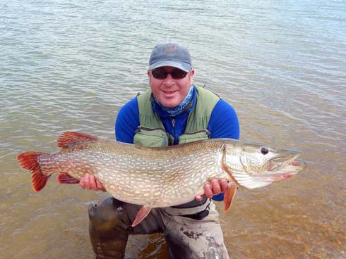 Philip Jordan 27lb Pike from Pistford Water on the fly.jpg